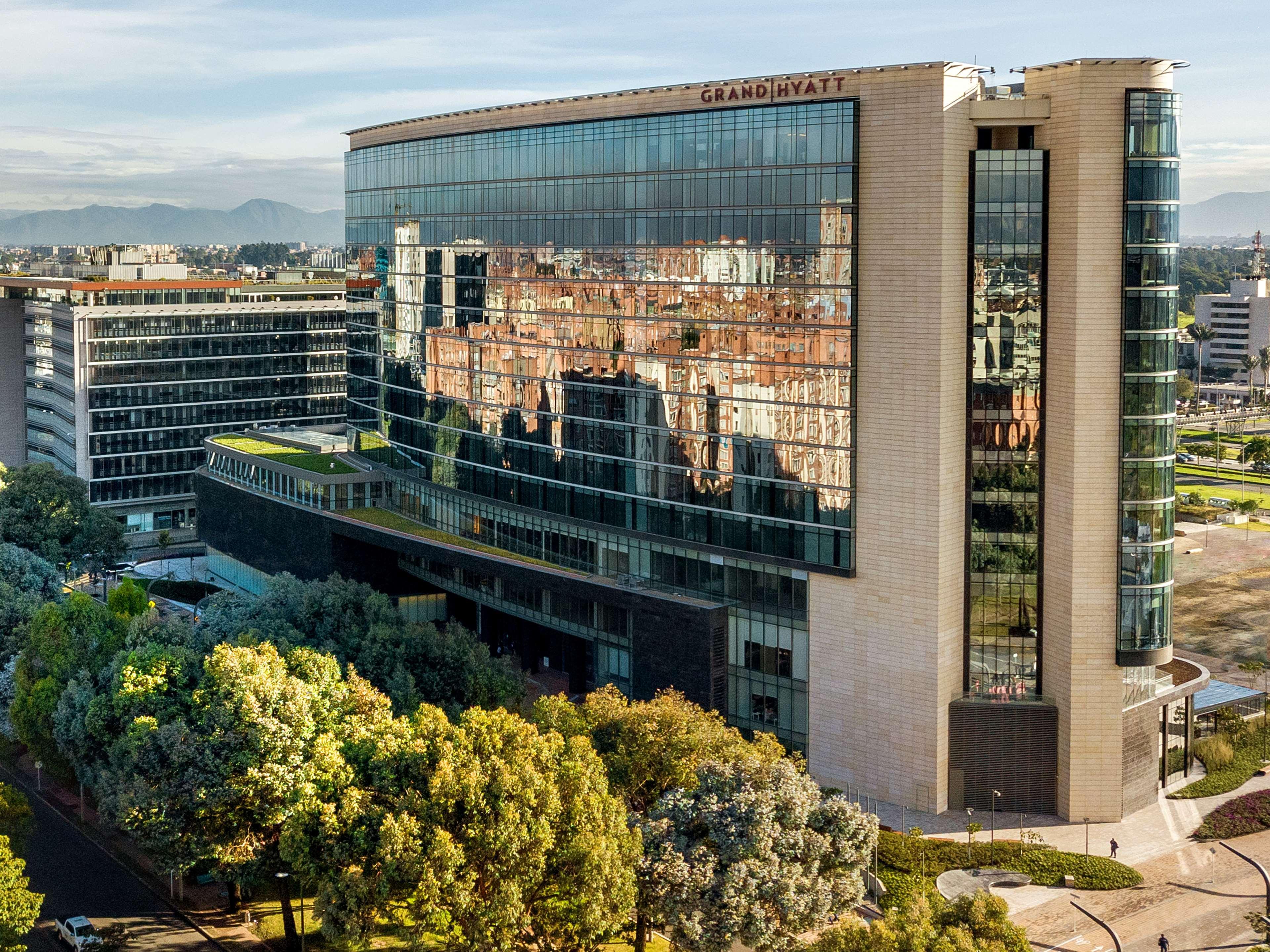 Grand Hyatt Bogota Otel Dış mekan fotoğraf The headquarters of the company in Madrid