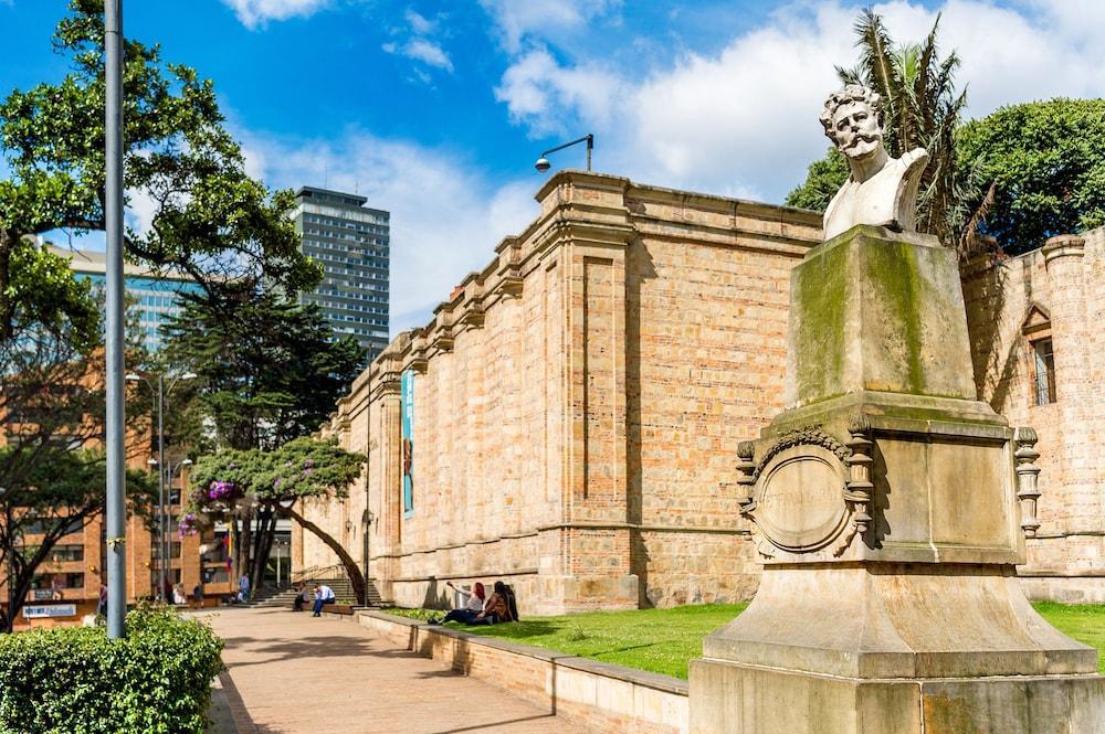 Grand Hyatt Bogota Otel Dış mekan fotoğraf Birmingham University Museum and Art Gallery