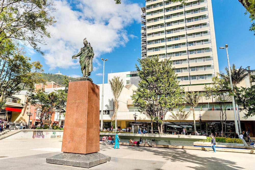 Grand Hyatt Bogota Otel Dış mekan fotoğraf Plaza de la Cultura